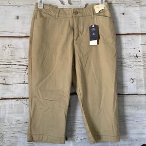 St. John's Bay Tan Capris - Straight Leg Cropped Pants